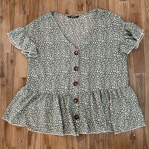 SHEIN Green and White Spotted Peplum Flutter Sleeve Blouse Size Small